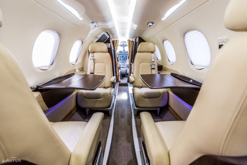 Эмбраер Phenom 300