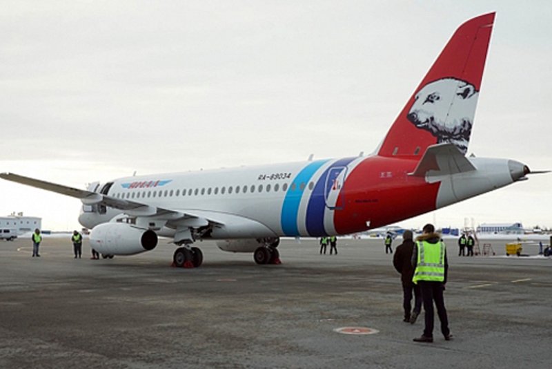 Sukhoi Superjet 100 Ямал