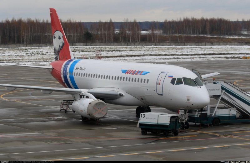 Авиакомпания Ямал Суперджет 100