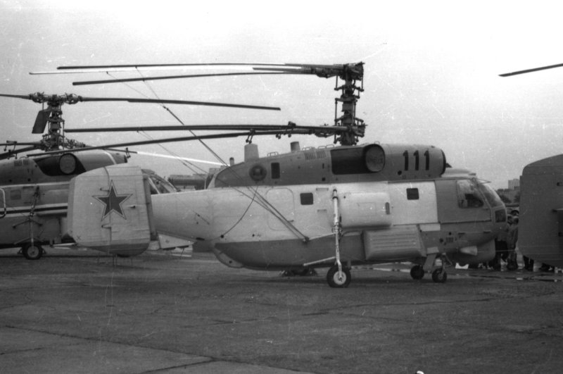 Ка-32 со сложенными лопастями