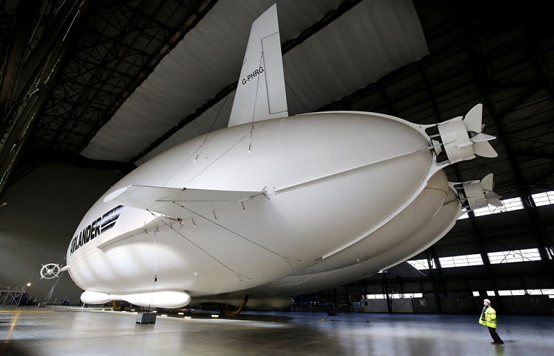 Airlander 10 — гибридный дирижабль