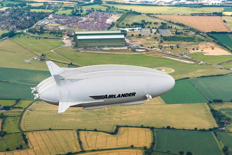 Дирижабль Airlander 10 внутри