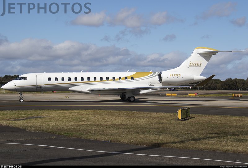 Самолет Bombardier Global 7500