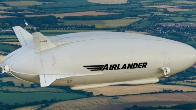 Дирижабль Airlander 10 внутри