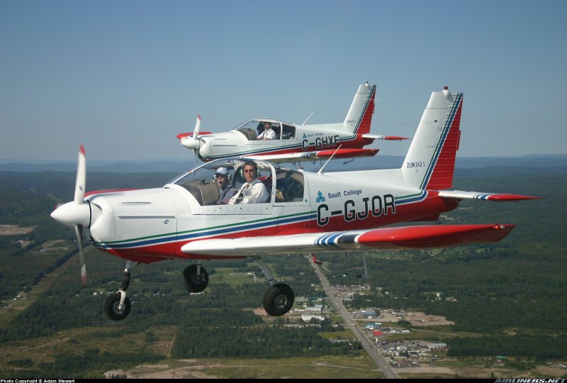 Zlin z-242l Gur