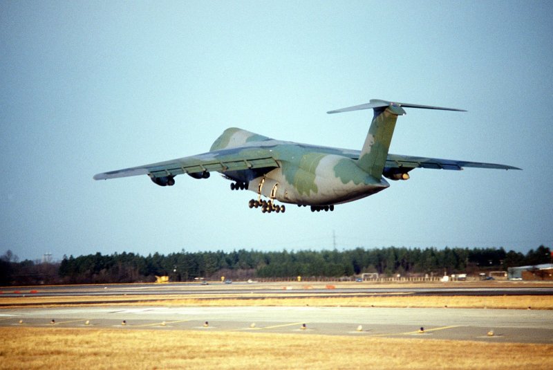C 5 Galaxy 1980