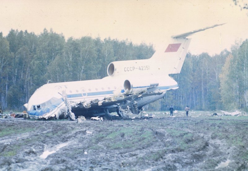 Як-42 1990