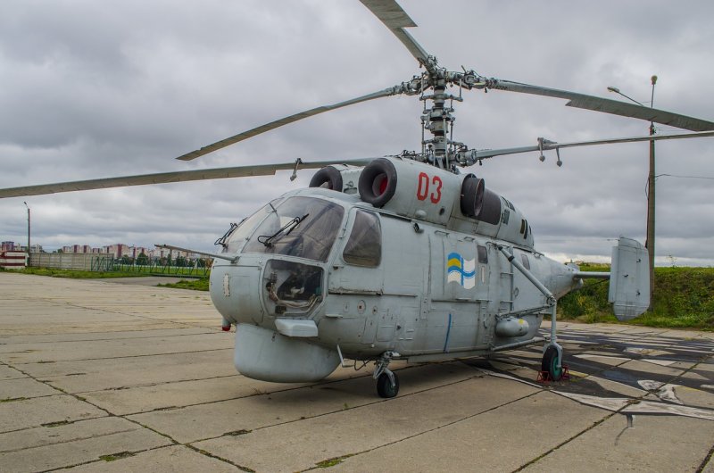 Ка-27пл палубный противолодочный вертолёт