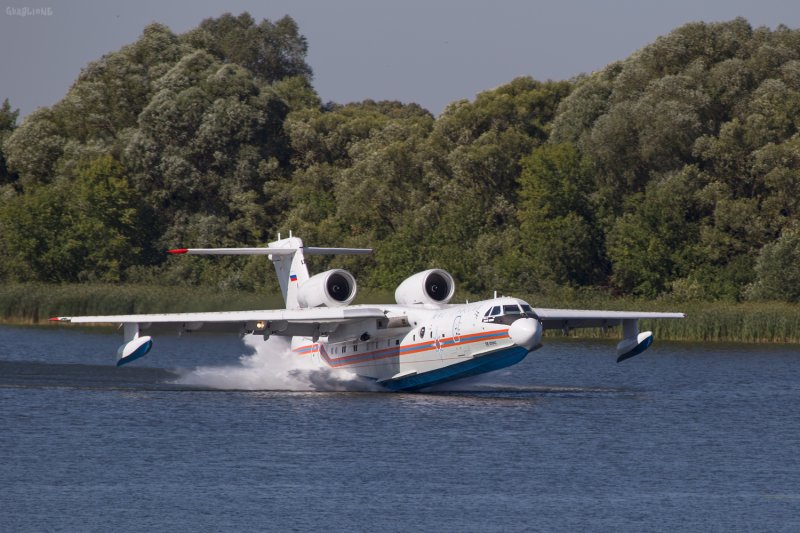 Бе-200 самолет