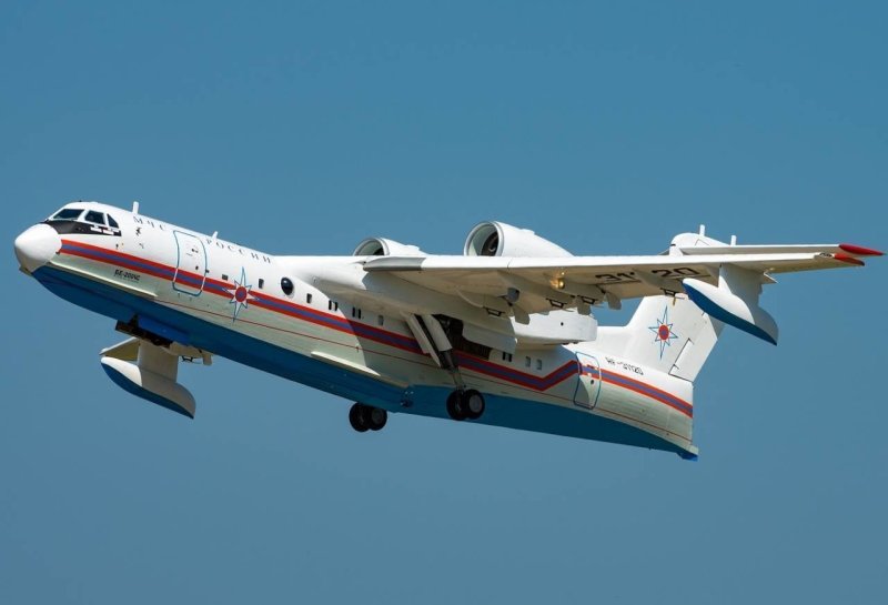 Самолёт-амфибия бе-200чс