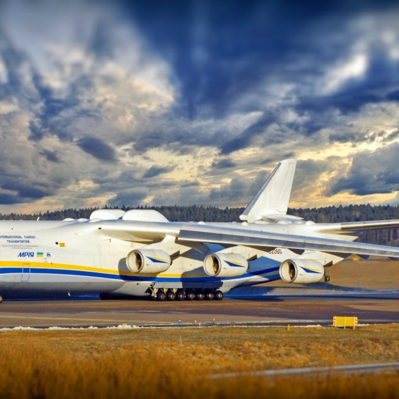 Антонов АН-225