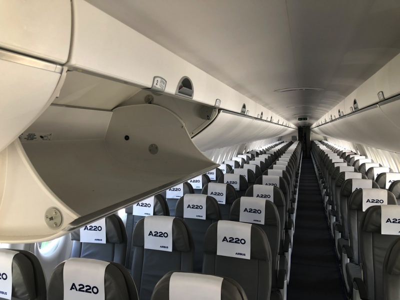 Airbus a220 салон