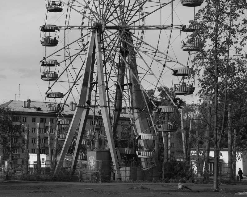 Колесо обозрения Тольятти Центральный парк