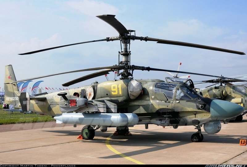 Вертолёт Аллигатор ка-52 сбоку