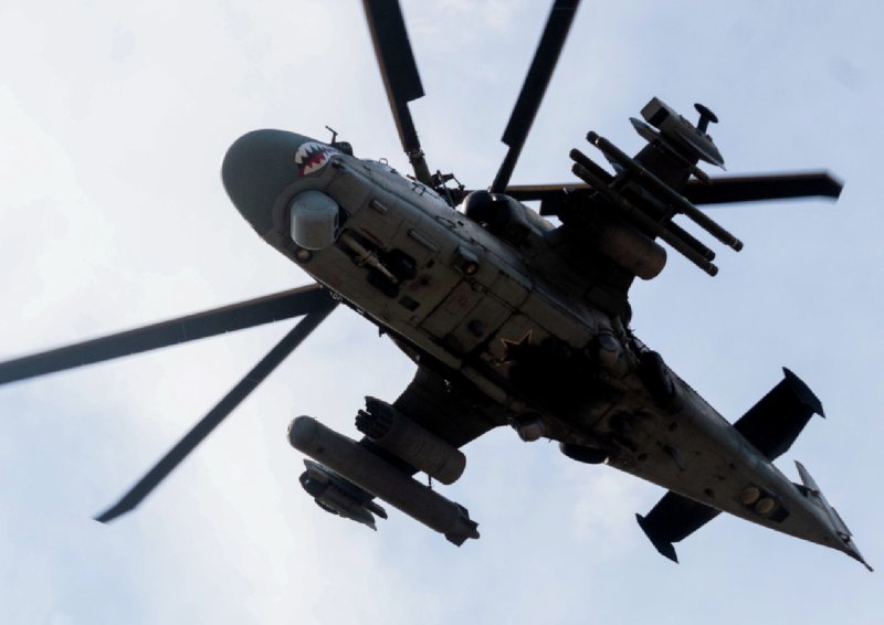 Вертолёт Аллигатор ка-52 вид снизу