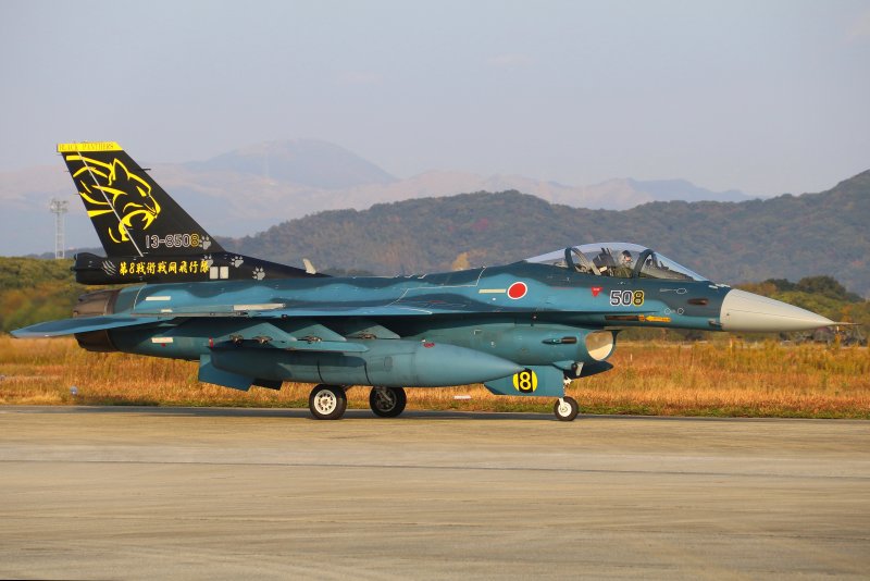 General Dynamics f-16