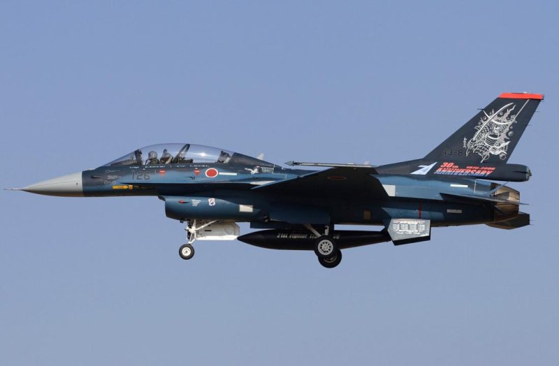 Японский истребитель Mitsubishi f2