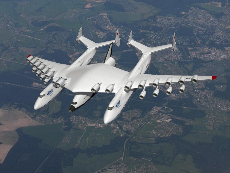 Воздушный старт АН-225 «Мрия»