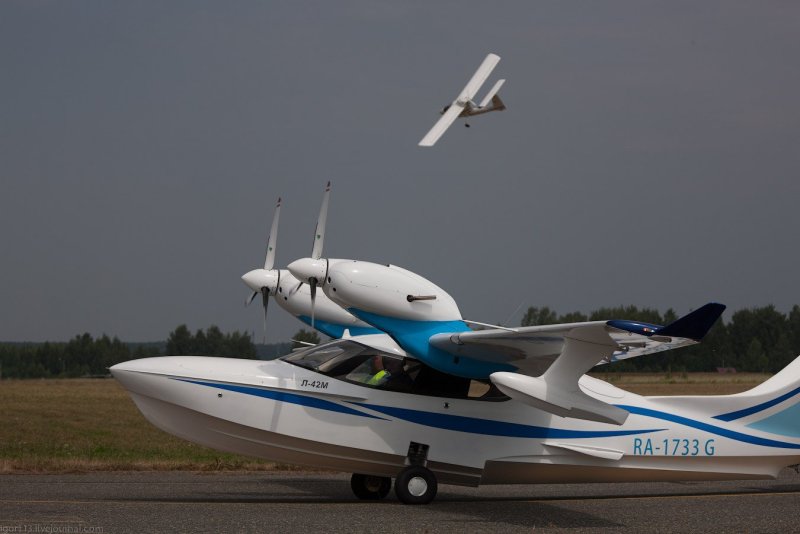 Амфибия л-42м