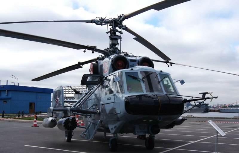 Корабельный транспортно-боевой вертолёт ка-29