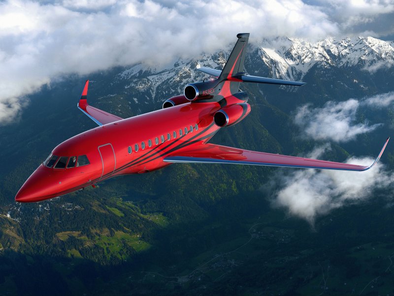 Dassault Falcon 900 красный