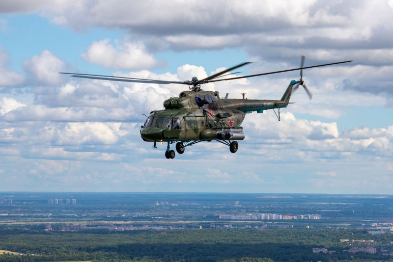 Военный вертолет