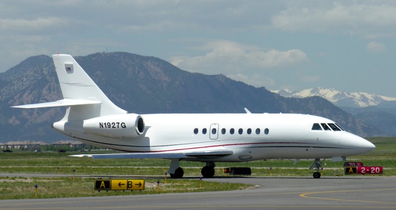 F2th Dassault Falcon 2000