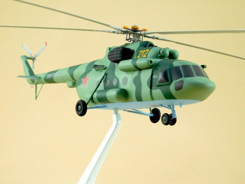 Сборная модель вертолета ми-8 АМТШ