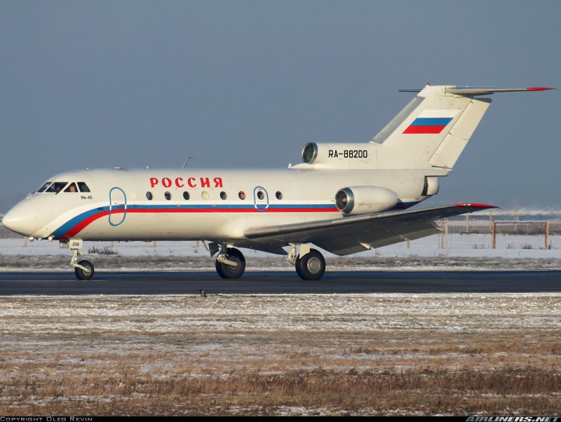 Як-40 пассажирский самолёт