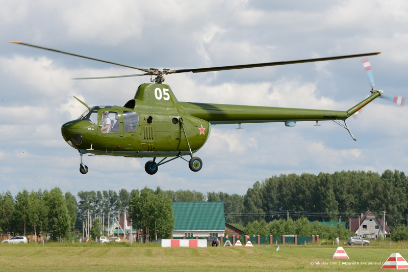 Совётский вертолёт ми1