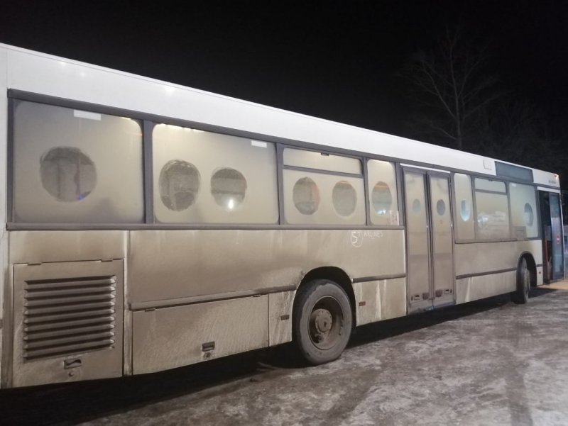 Автобус самолет