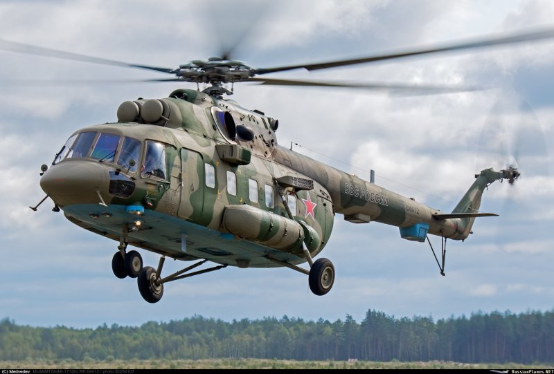 Транспортный вертолет ми-8