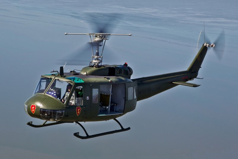 Белл uh-1 «ирокез»