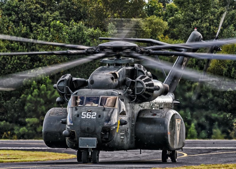 MH-53e Sea Dragon