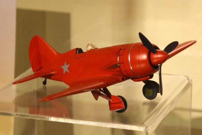 Модель самолет Поликарпов и-185 (Prof версия) со смолой