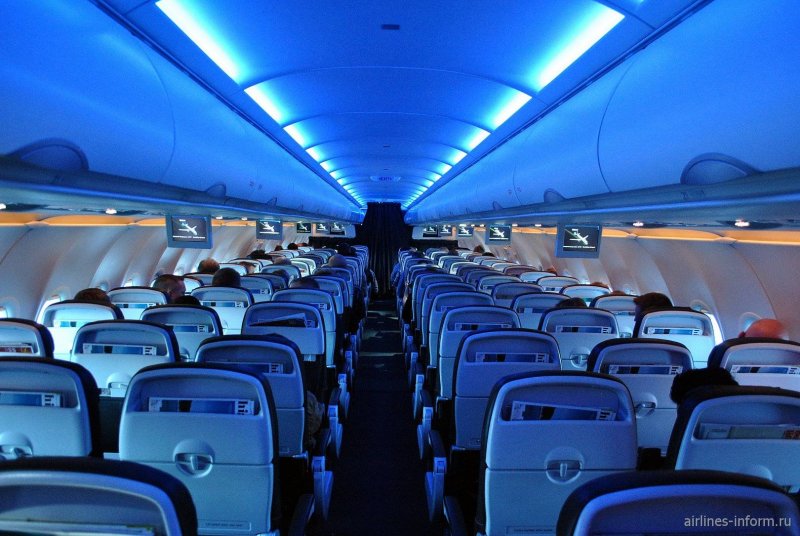 Салон самолета Airbus a320