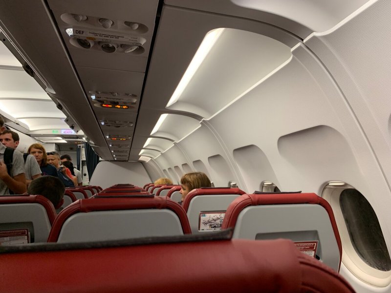 Airbus a321 Red Wings салон