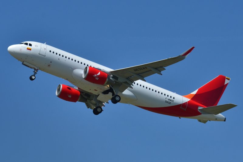 Самолет Эйрбас 320