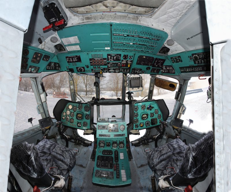 Ми-8 кабина