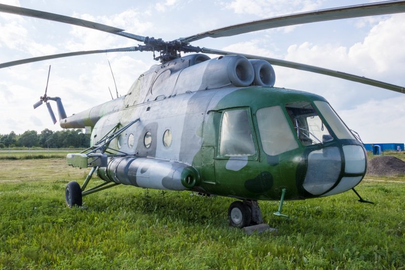 Ми-8 вертолёт