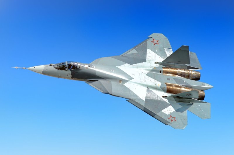 Истребитель пятого поколения Су 57