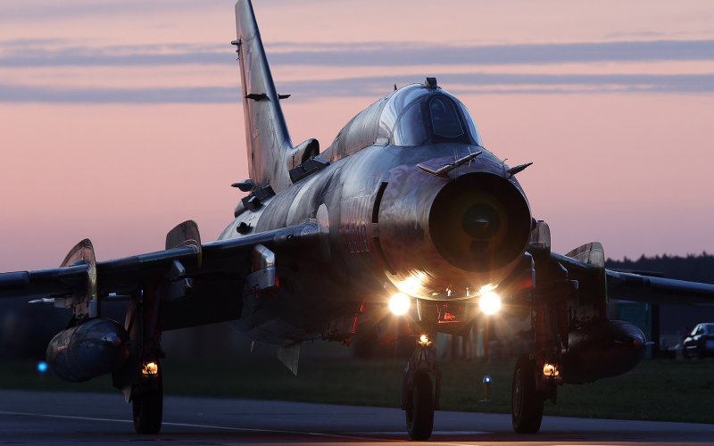 Истребитель Су-22м4