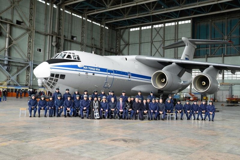 Самолёт ил-76мд-90а