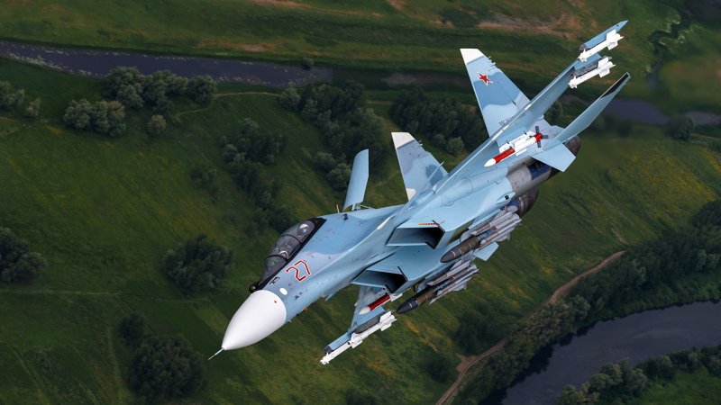 Истребитель Су-30см