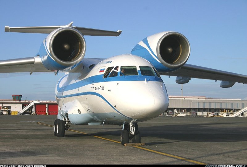 Турбореактивный самолет ан74