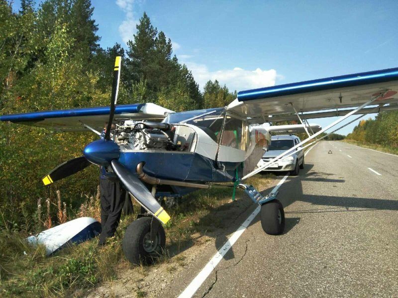 Легкомоторный самолет r 2002