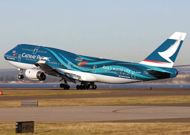 Самолеты Cathay Pacific