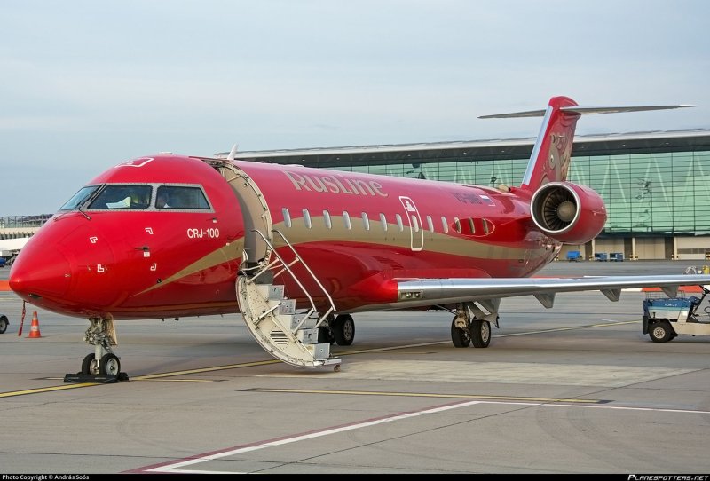 Bombardier CRJ-100/200 РУСЛАЙН
