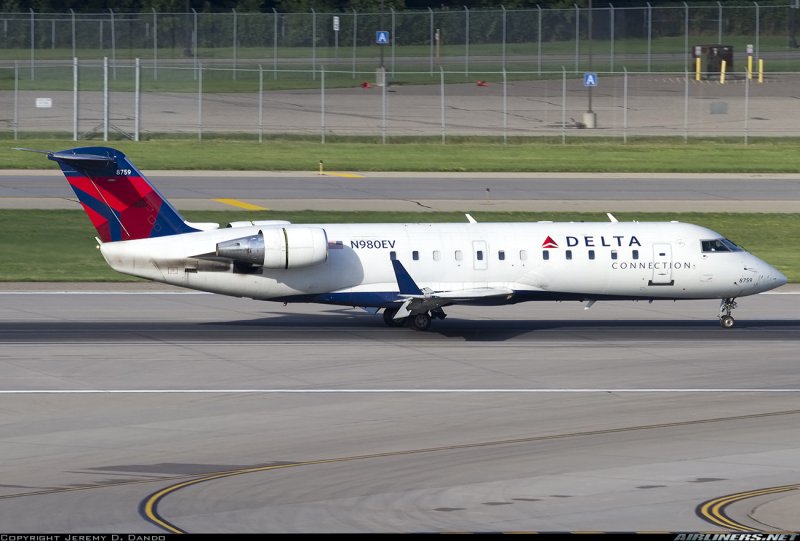 Mitsubishi CRJ 200