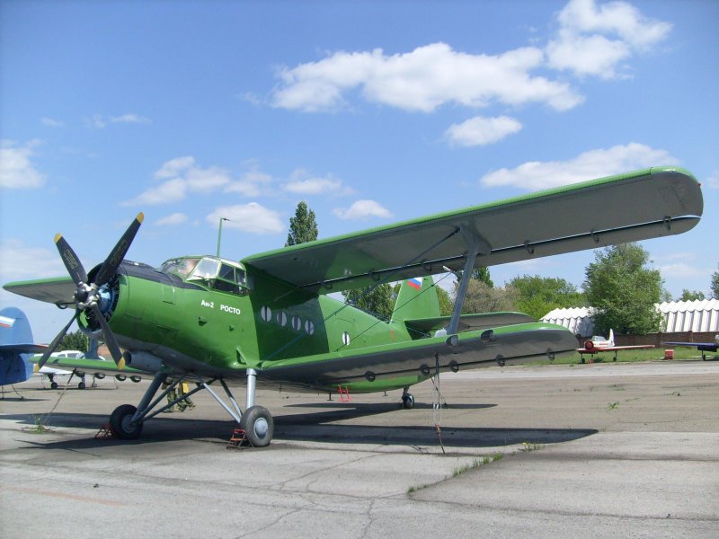 Военный самолет ан2